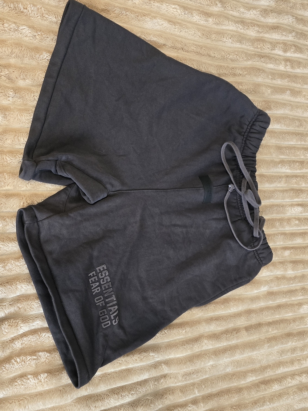 Fear of God Essentials Sweatshorts Dark Charcoal Grey Size Large L Authentic